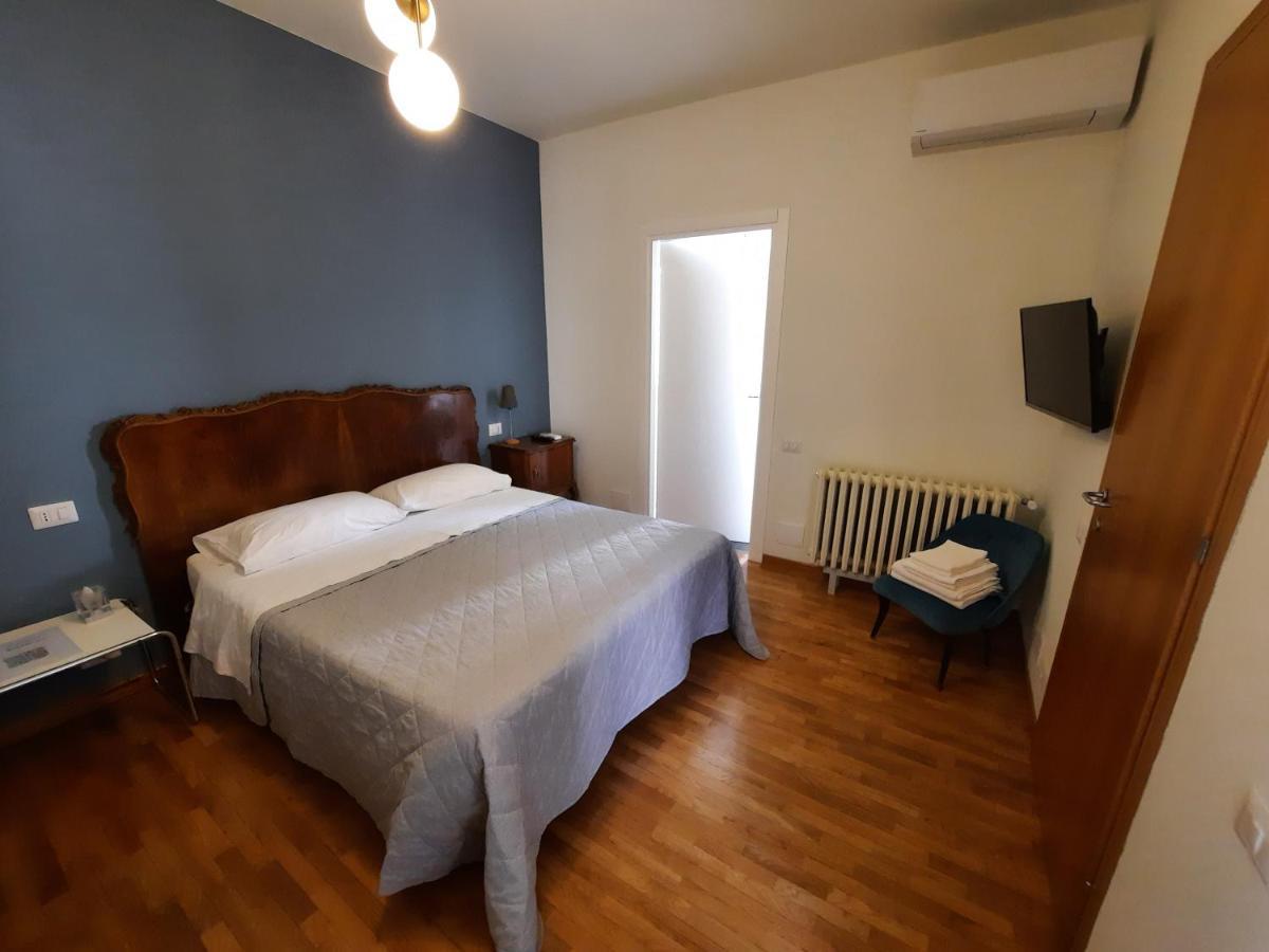 Bed and Breakfast R&B Del Vicolo Cesena Exterior foto